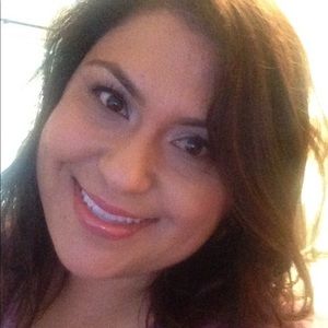 Meet your Posher, Sonia